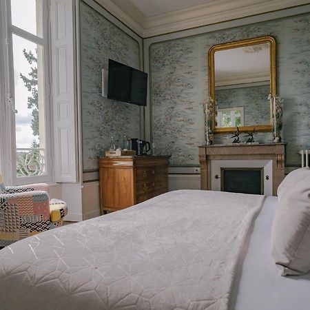 Chateau Des Orchidees En Val De Loire โซมูร์ ภายนอก รูปภาพ