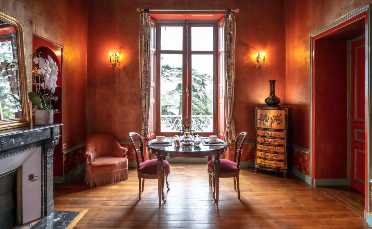 Chateau Des Orchidees En Val De Loire โซมูร์ ภายนอก รูปภาพ
