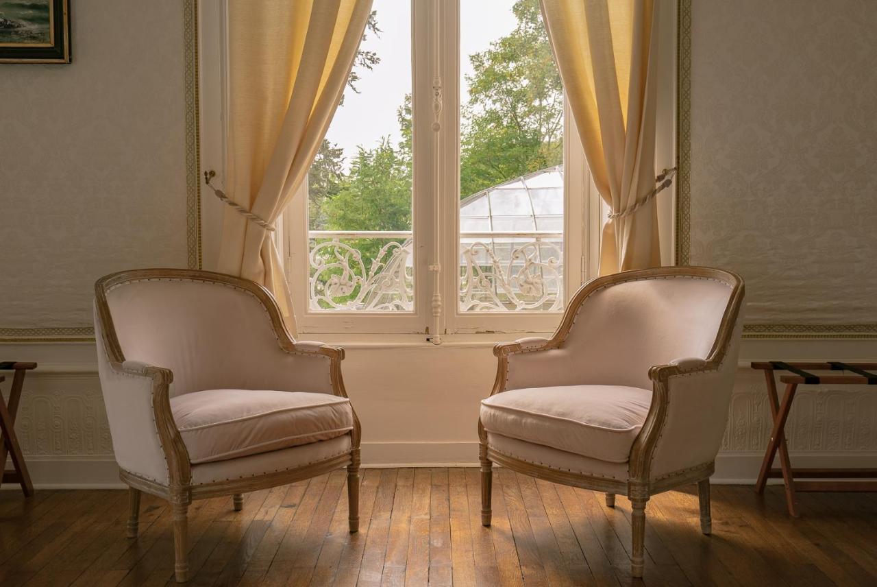 Chateau Des Orchidees En Val De Loire โซมูร์ ภายนอก รูปภาพ
