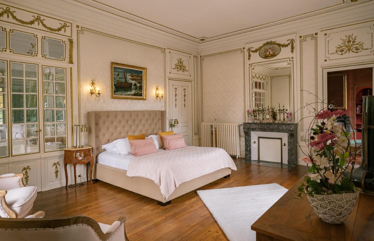 Chateau Des Orchidees En Val De Loire โซมูร์ ภายนอก รูปภาพ
